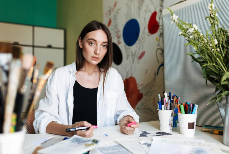 Ilustração de crowdfunding e ideias ganhando vida